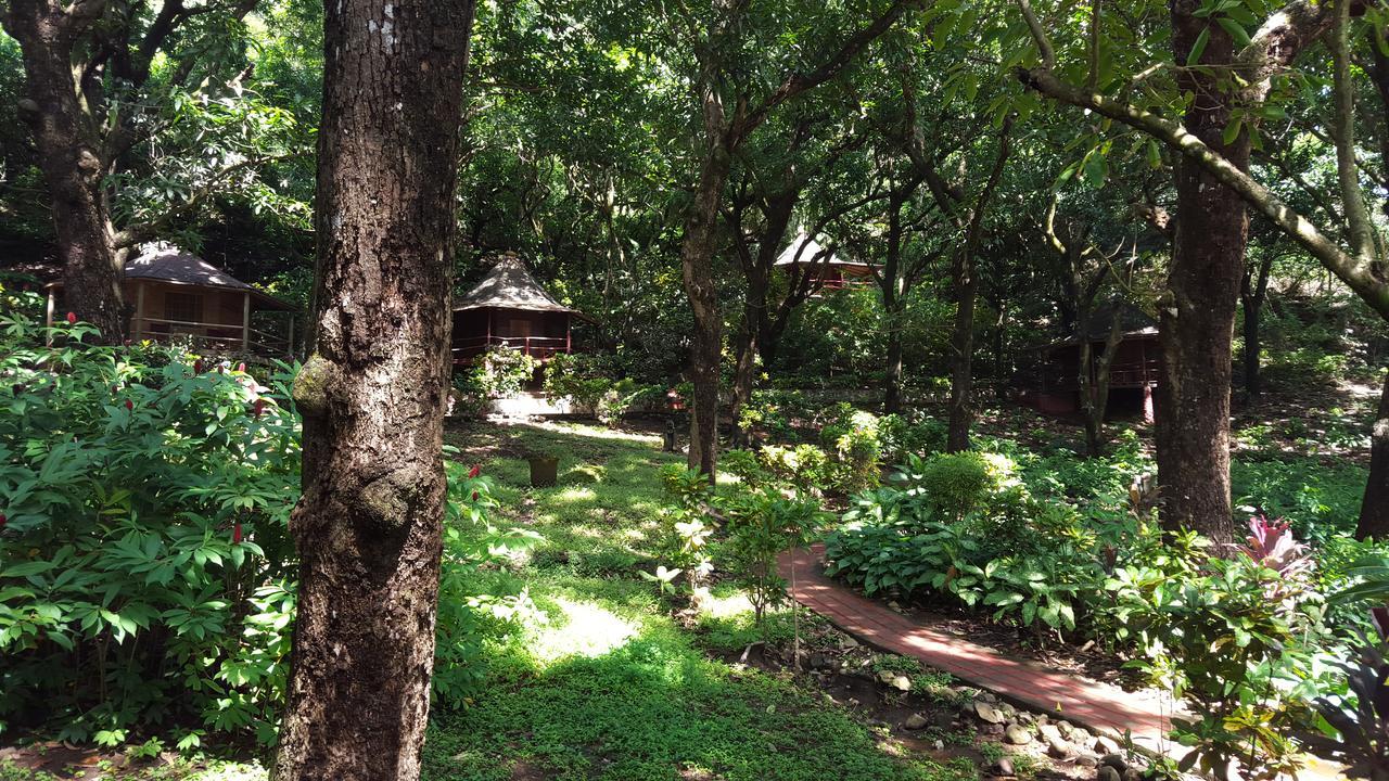 Hotel Los Mangos Montezuma Exteriör bild
